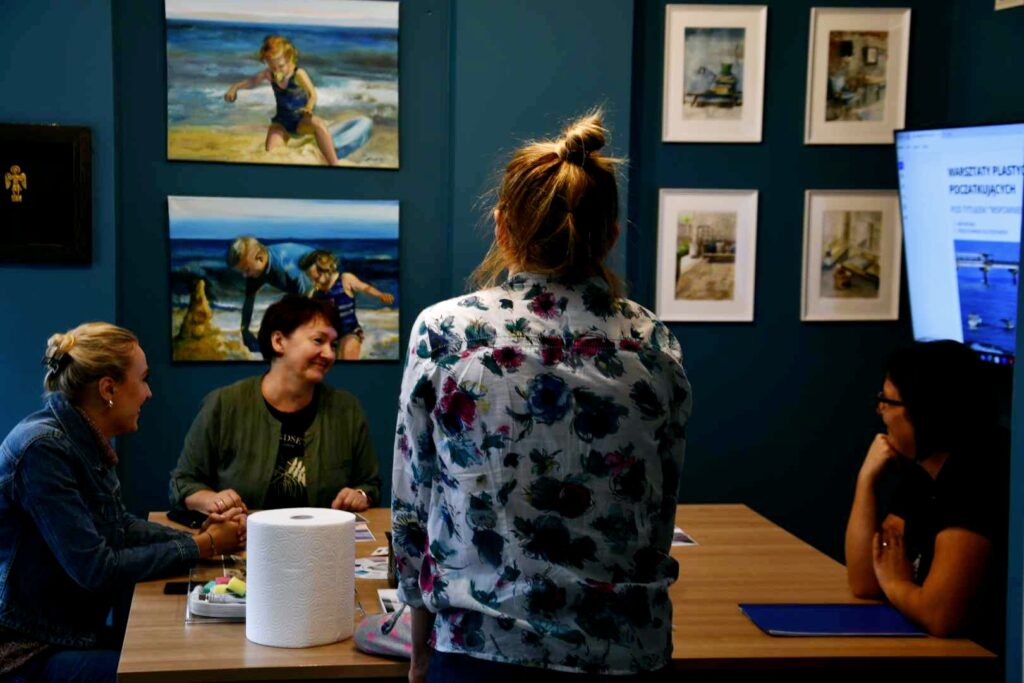 Warsztaty plastyczne dla początkujących 21 Messenger creation 02FFD8FA 7A6C 42D2 94B1 295C22F9F8F2 1