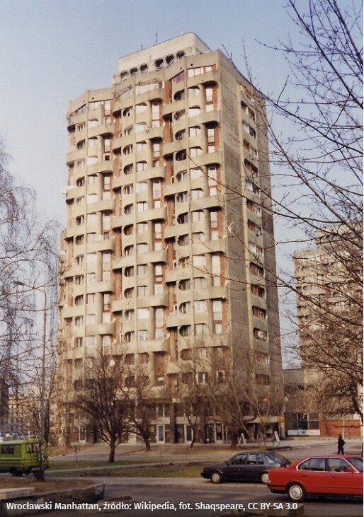 10 FAKTÓW O BRUTALIZMIE W ARCHITEKTURZE 4 Zrzut ekranu 2025 07 15 082340